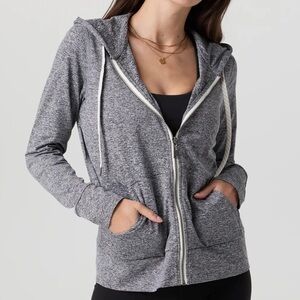 Vuori Halo Performance Hoodie Women’s XL